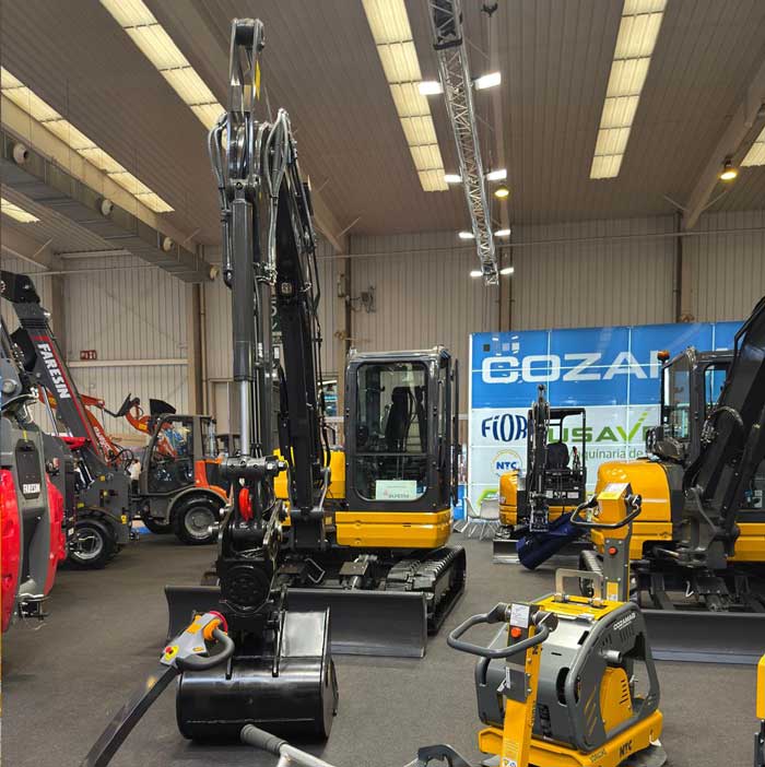 alquiler minicargadora